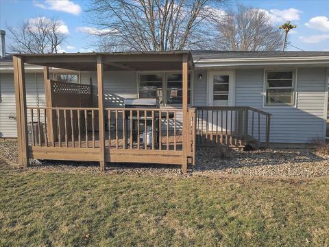 630 E 5th St, El Paso, IL 61738 photo 4