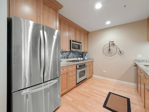 255 E Liberty Dr #206-2, Wheaton, IL 60187 photo 11