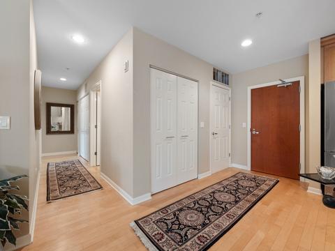 255 E Liberty Dr #206-2, Wheaton, IL 60187 photo 6