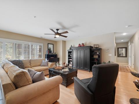 255 E Liberty Dr #206-2, Wheaton, IL 60187 photo 9