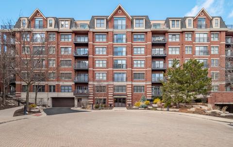 255 E Liberty Dr #206-2, Wheaton, IL 60187 photo 2
