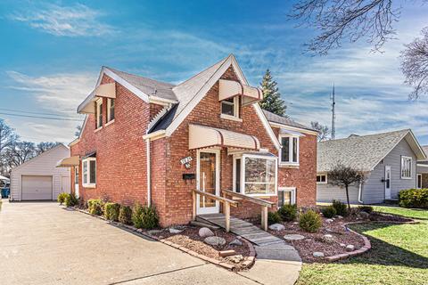 7825 W 66th Pl, Bedford Park, IL 60501