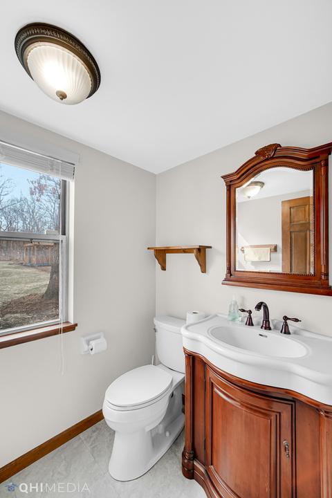 643 Hazel Nut Ct, Bartlett, IL 60103 photo 18