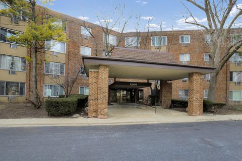 1500 Robin Cir #106, Hoffman Estates, IL 60169 photo 1