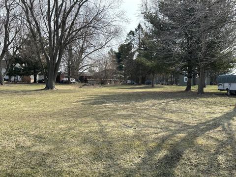 1700 Lake Holiday Dr, Lake Holiday, IL 60548