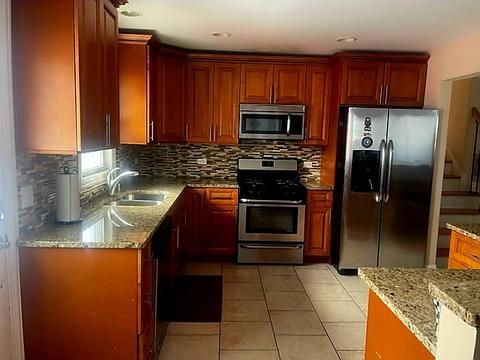 2024 Birch St, Des Plaines, IL 60018 photo 4