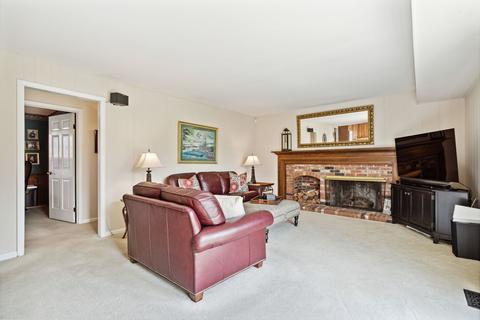 1017 Briergate Dr, Naperville, IL 60563 photo 7