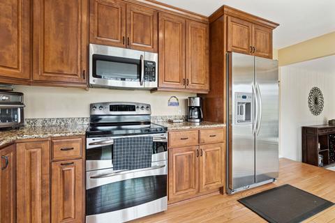 1017 Briergate Dr, Naperville, IL 60563 photo 4