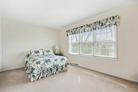 1017 Briergate Dr, Naperville, IL 60563 photo 12