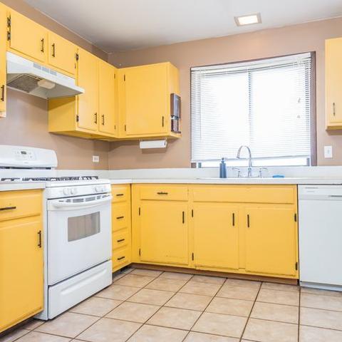 526 Harbor Ter, Bartlett, IL 60103 photo 2