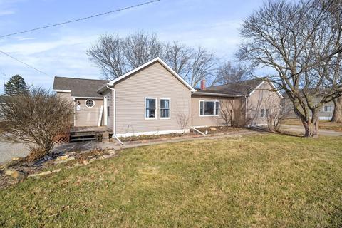 407 S Jackson St, Gardner, IL 60424 photo 1
