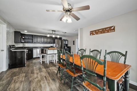 407 S Jackson St, Gardner, IL 60424 photo 4