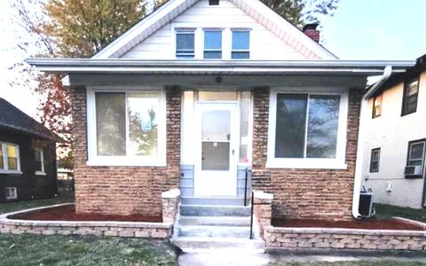 4 Waltham St, Calumet City, IL 60409