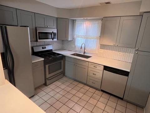 1012 Harbour Dr #1A, Wheeling, IL 60090 photo 9