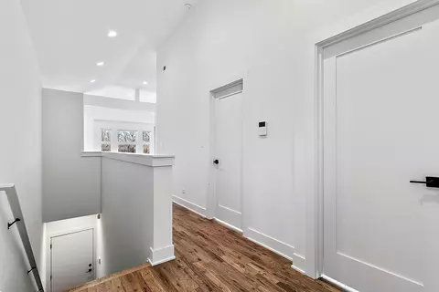 643 E 50th St, Chicago, IL 60615 photo 7