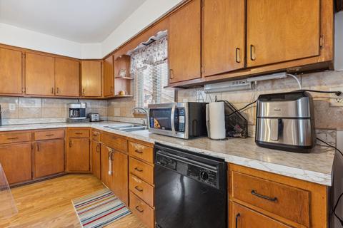 614 2nd Ave, Aurora, IL 60505 photo 9