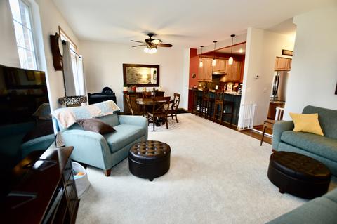 5207 Cobblers Xing, Mchenry, IL 60050 photo 3