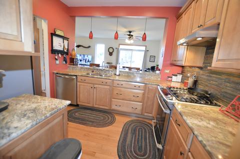 5207 Cobblers Xing, Mchenry, IL 60050 photo 6