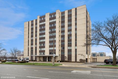 141 N La Grange Rd #501, La Grange, IL 60525