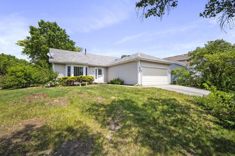 3703 Hennepin Dr, Joliet, IL 60431