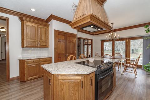 1908 Hackberry Rd, Bloomington, IL 61704 photo 18