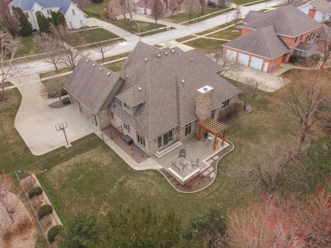 1908 Hackberry Rd, Bloomington, IL 61704 photo 4