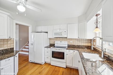 845 S Hawthorne Ave, Elmhurst, IL 60126 photo 6