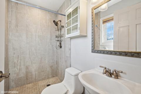 845 S Hawthorne Ave, Elmhurst, IL 60126 photo 9