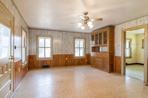 508 E Benton St, Newark, IL 60541 photo 4