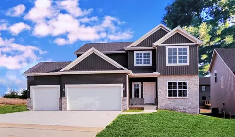 607 Isabella Dr, Mahomet, IL 61853