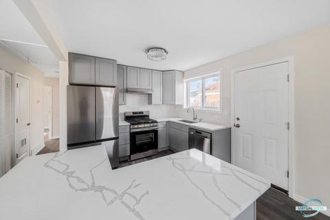 8024 S Kilpatrick Ave, Chicago, IL 60652 photo 5