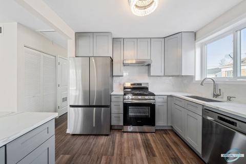 8024 S Kilpatrick Ave, Chicago, IL 60652 photo 2