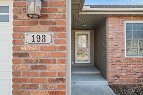 193 Cassidy Rd, Normal, IL 61761 photo 2