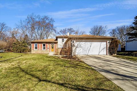 1377 Windsor Dr, Wheaton, IL 60189 photo 1