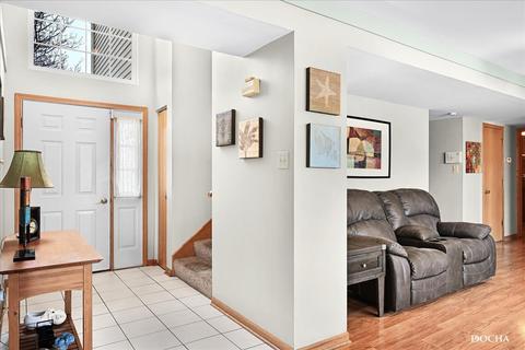 2209 Gray Hawk Dr, Plainfield, IL 60586 photo 2