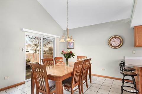2209 Gray Hawk Dr, Plainfield, IL 60586 photo 8