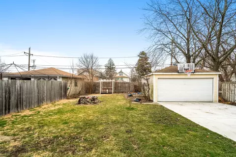 4133 Anna Ave, Lyons, IL 60534 photo 3