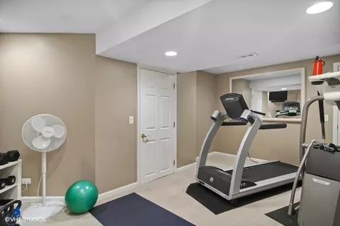 2569 Windrush Ln, Northbrook, IL 60062 photo 18