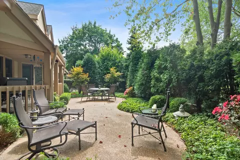 2569 Windrush Ln, Northbrook, IL 60062 photo 21