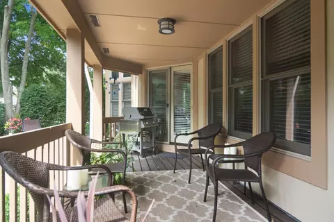 2569 Windrush Ln, Northbrook, IL 60062 photo 19