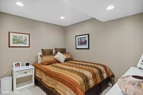 2569 Windrush Ln, Northbrook, IL 60062 photo 17