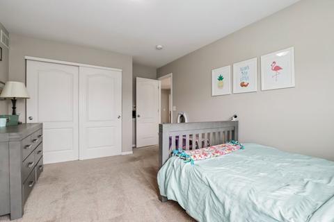 5961 Chatham Dr, Hoffman Estates, IL 60192 photo 25
