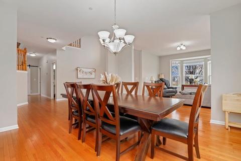 5961 Chatham Dr, Hoffman Estates, IL 60192 photo 7
