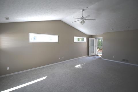 24 Grape Vine Ln, Bloomington, IL 61704 photo 5