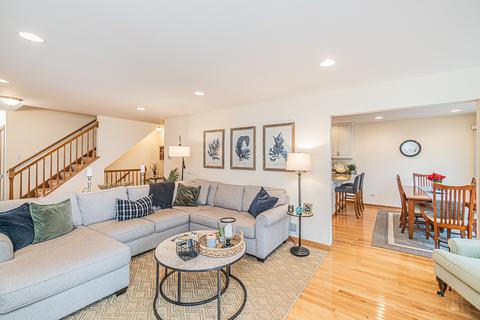 130 Schiller Pl, Itasca, IL 60143 photo 6