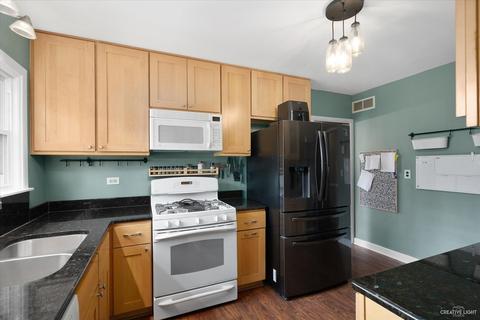 360 Sunset Ave, Aurora, IL 60506 photo 11