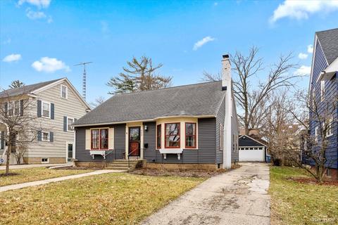 360 Sunset Ave, Aurora, IL 60506 photo 2