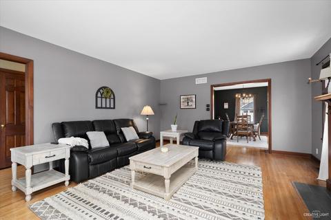 360 Sunset Ave, Aurora, IL 60506 photo 6