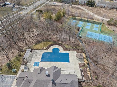 5876 Leeds Rd, Hoffman Estates, IL 60192 photo 36