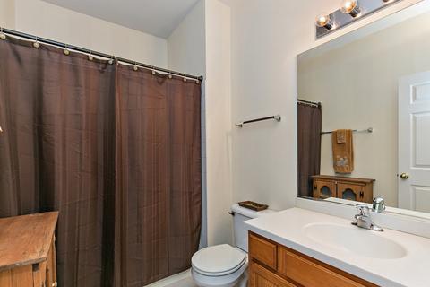 5876 Leeds Rd, Hoffman Estates, IL 60192 photo 20